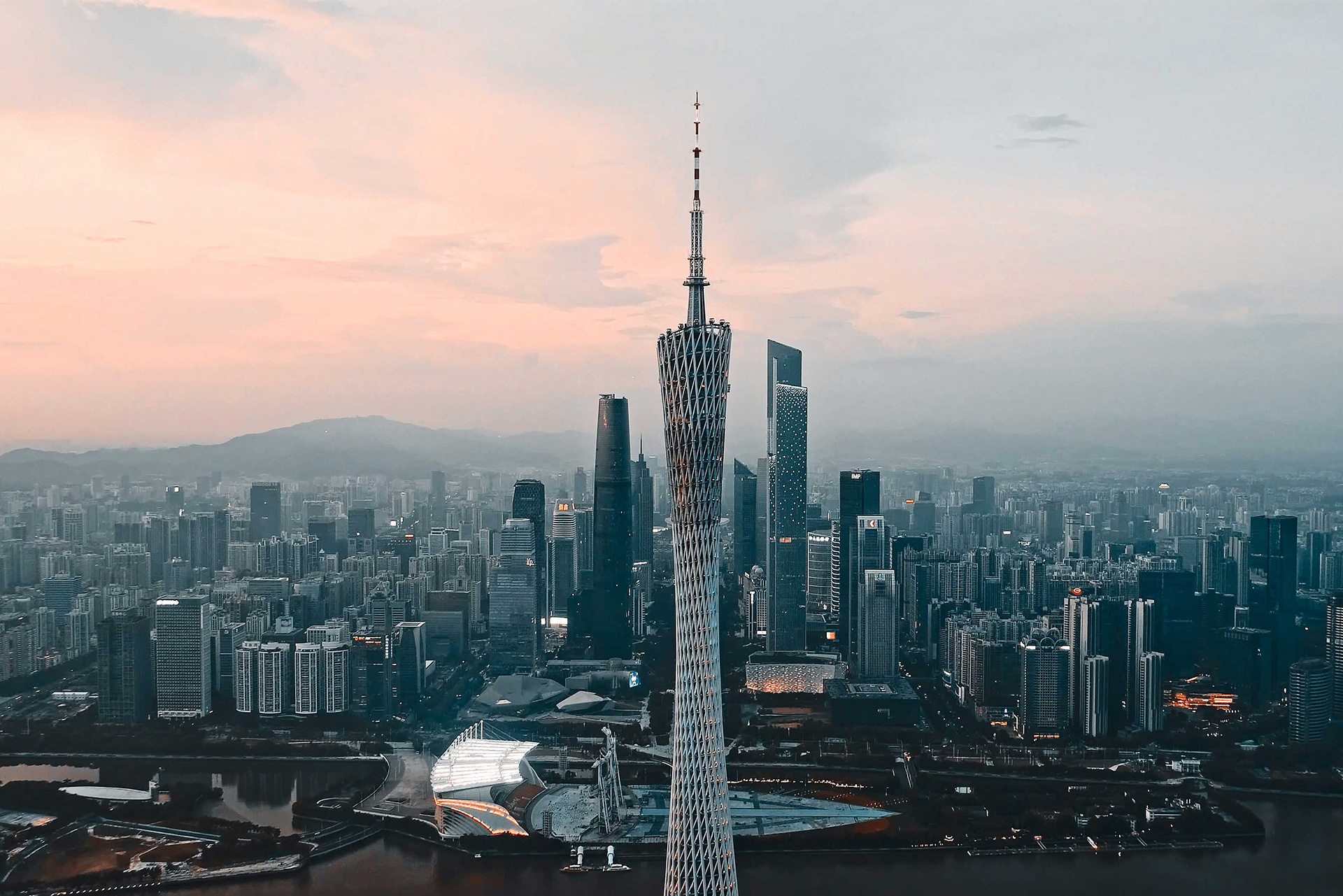 非凡体育·美妆领航者